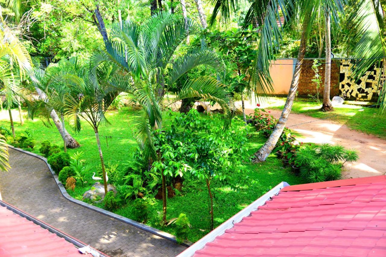 Little Villa Hotel Wadduwa Dış mekan fotoğraf